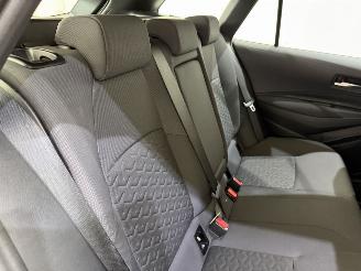 Toyota Corolla Touring Sports 1.8 VVT-i Hybrid Automaat picture 17