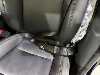 Tesla Model Y Maximum Range / Premium picture 26