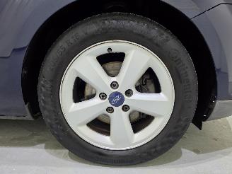 Ford Focus Wagon 1.6-16V Futura AUT 75Kw picture 23