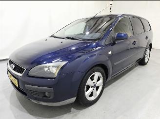 Ford Focus Wagon 1.6-16V Futura Automaat picture 3