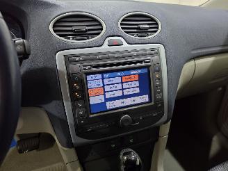 Ford Focus Wagon 1.6-16V Futura AUT 75Kw picture 31