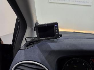 Ford Focus Wagon 1.6-16V Futura AUT 75Kw picture 17