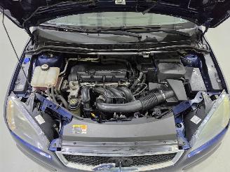 Ford Focus Wagon 1.6-16V Futura AUT 75Kw picture 26