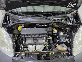 Peugeot Bipper 1.4i 54kW Schuifdeuren Bjr.2010 picture 22