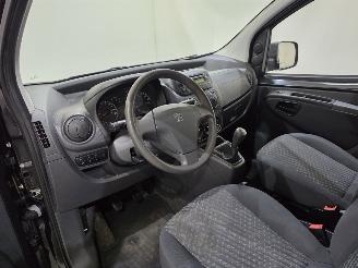 Peugeot Bipper 1.4i 54kW Schuifdeuren Bjr.2010 picture 11