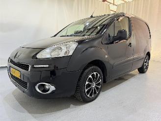 Peugeot Partner 1.6 e-HDI 90 Navteq XT Automaat Navi/Airco picture 3