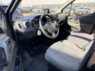 Peugeot Partner 1.6 e-HDI 90 Navteq XT Automaat Navi/Airco picture 43