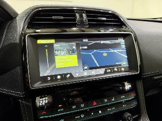 Jaguar F-Pace 2.0d Turbo Portfolio AWD Aut. picture 38