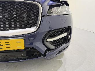 Jaguar F-Pace 2.0d Turbo Portfolio AWD Aut. picture 15