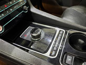 Jaguar F-Pace 2.0d Turbo Portfolio AWD Aut. picture 30