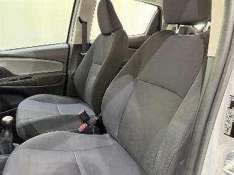 Toyota Yaris HB 1.0 VVt-i Aspiration picture 24