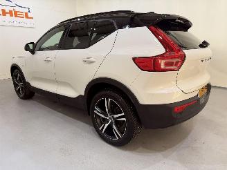 Volvo XC40 T5 Recharge PHEV R-Design picture 4