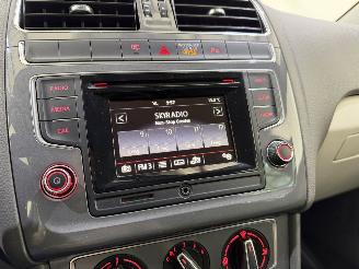 Volkswagen Polo V HB 1.0 Fresh Airco picture 13