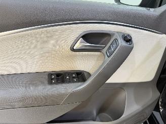 Volkswagen Polo V HB 1.0 Fresh Airco picture 12