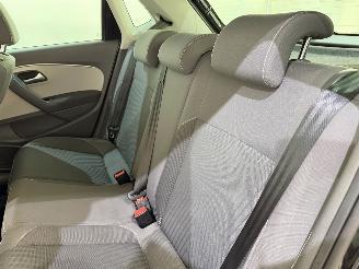 Volkswagen Polo V HB 1.0 Fresh Airco picture 24
