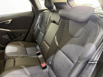 Volvo V-40 1.6 T2 Momentum Navi picture 29