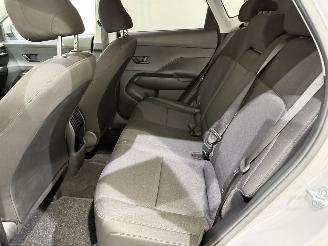 Hyundai Kona 1.6 GDI HEV Techno 104kW picture 38