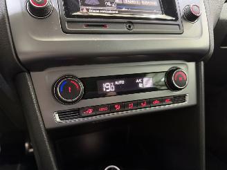 Volkswagen Polo V HB 1.0 Connected Series picture 15