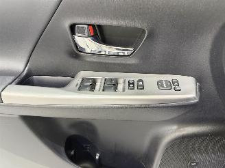 Toyota Prius Plus 1.8 Hybrid Business Plus Aut picture 18