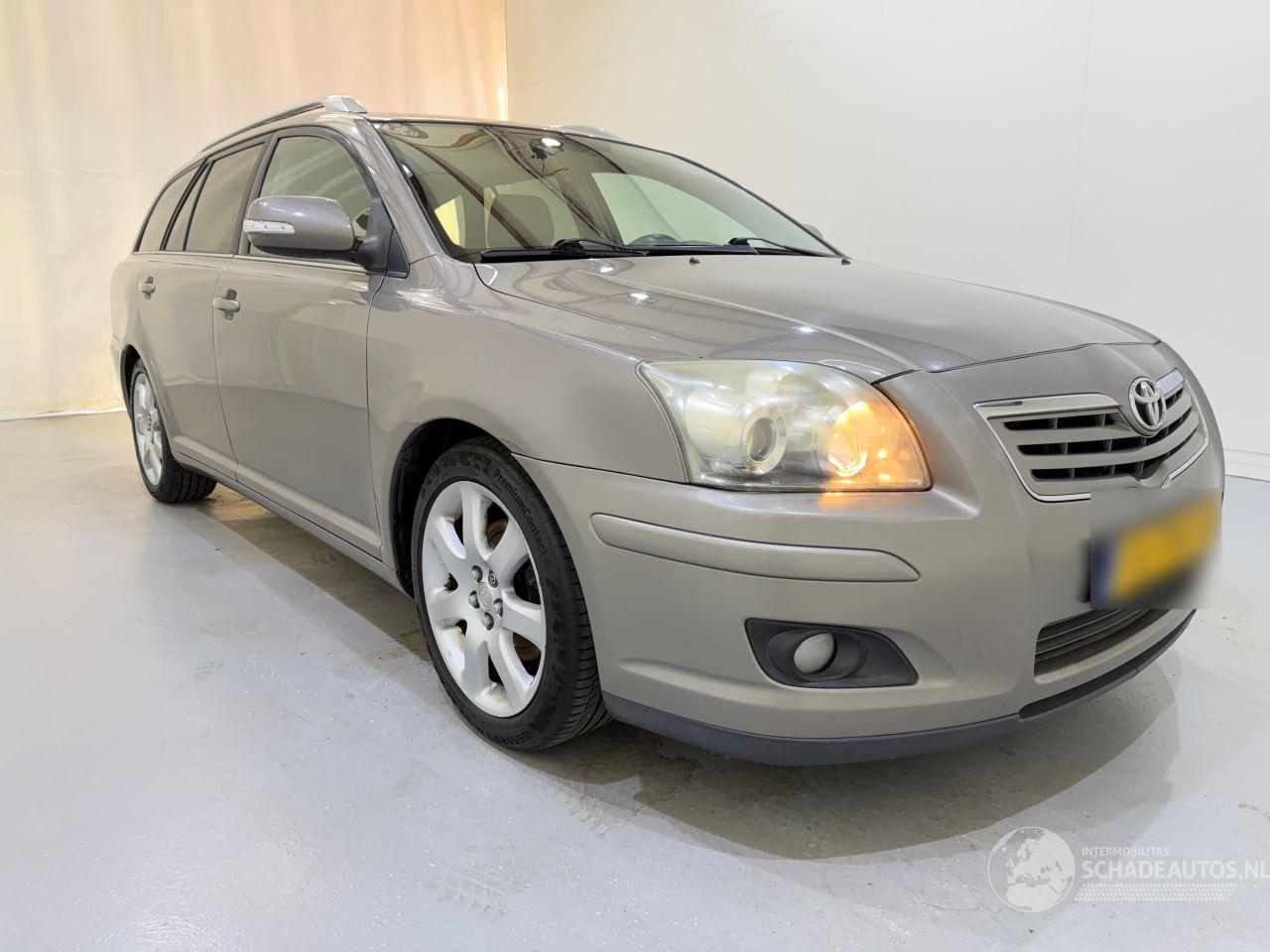 Toyota Avensis Wagon 2.0 VVT-i Executive