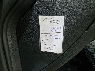 Volkswagen Golf VII 2.0 TDI Highline R-Line 110Kw DSG Bjr.2019 picture 27