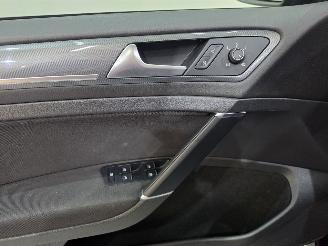 Volkswagen Golf VII 2.0 TDI Highline R-Line 110Kw DSG Bjr.2019 picture 35