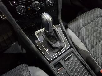Volkswagen Golf VII 2.0 TDI Highline R-Line 110Kw DSG Bjr.2019 picture 23