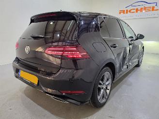 Volkswagen Golf VII 2.0 TDI Highline R-Line 110Kw DSG Bjr.2019 picture 6