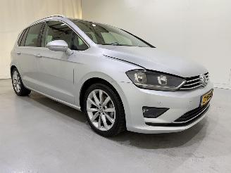 Damaged car Volkswagen Golf Sportsvan 1.4 TSI Highline Automaat 2016/7