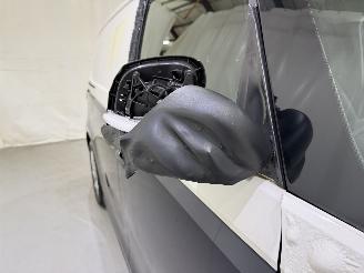 Volkswagen ID. Buzz Cargo 77kWh 204pk Apple 3-pers. picture 20