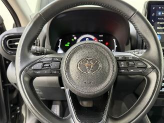 Toyota Yaris HB 1.5 Hybrid Iconic picture 15