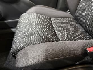 Toyota Yaris HB 1.5 VVT-i T Sport picture 33