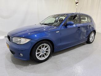 BMW 1-serie HB 118i Executive picture 24