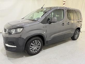 Peugeot Rifter MPV 1.2 PureTech 110 Style picture 40