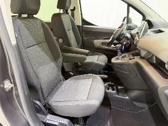 Peugeot Rifter MPV 1.2 PureTech 110 Style picture 35