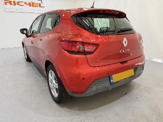 Renault Clio HB 1.216V 75 Collection Airco picture 17