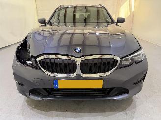 BMW 3-serie Touring 330e Advantage Aut picture 18