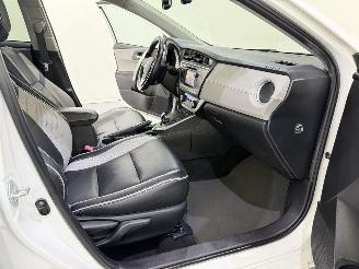 Toyota Auris Touring Sports 1.8 Hybrid Lease+ Pano/Clima/Navi picture 12