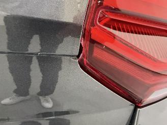 Audi Q2 35 TFSI S line Automaat picture 16