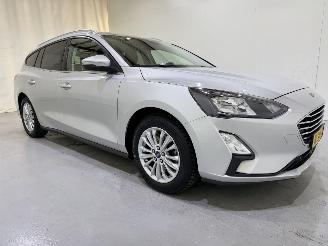 uszkodzony samochody osobowe Ford Focus Wagon 1.0 EcoB. Aut. Titanium X Business 2021/11