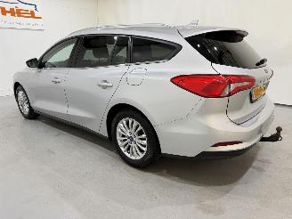 Ford Focus Wagon 1.0 EcoB. Aut. Titanium X Business picture 4