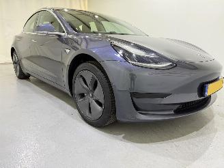 Coche accidentado Tesla Model 3 Standard Range Plus 225kW 2019/11