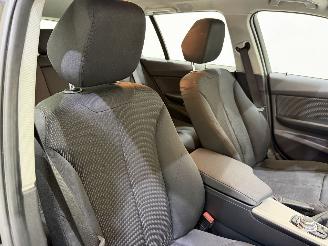 BMW 3-serie Touring 316i Executive Sport picture 17