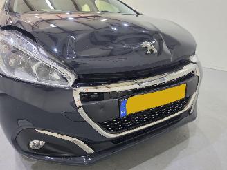 Peugeot 208 1.2 PureTech Allure 5Drs 81Kw Bjr.2019 picture 7