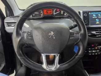 Peugeot 208 1.2 PureTech Allure 5Drs 81Kw Bjr.2019 picture 30