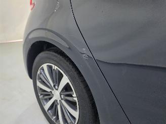 Peugeot 208 1.2 PureTech Allure 5Drs 81Kw Bjr.2019 picture 10