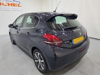 Peugeot 208 1.2 PureTech Allure 5Drs 81Kw Bjr.2019 picture 4
