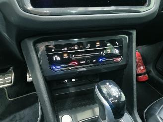 Volkswagen Tiguan R-Line 1.5 TSI DSG Pano Navi Memory-Seats picture 33