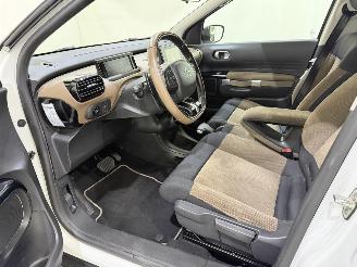 Citroën C4 cactus 1.2 PureTech 82 Shine Automaat picture 23