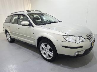 škoda osobní automobily Subaru Outback 2.5i LPG 4WD AUT Pano Leder 2006/11